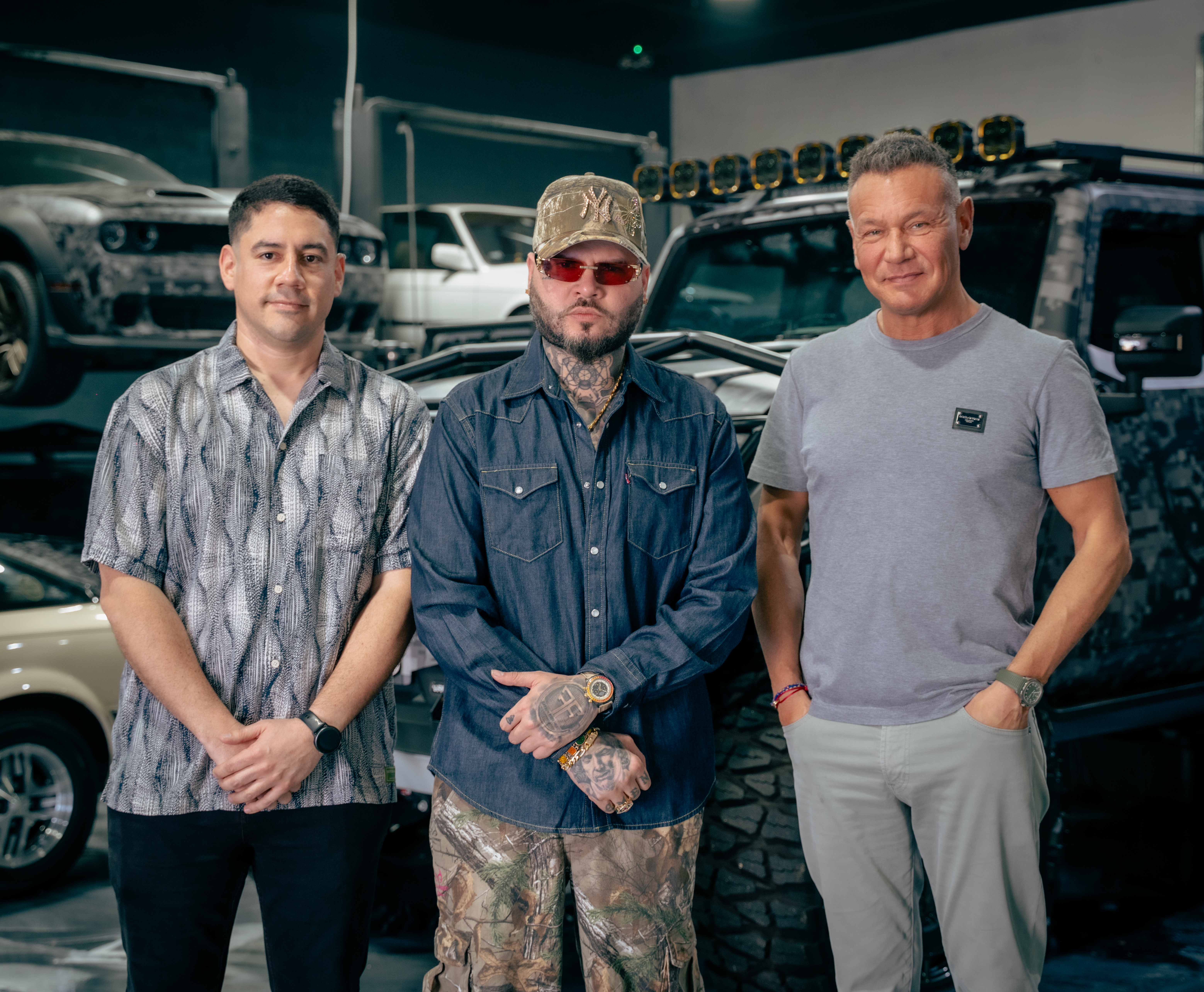 Farruko firma acuerdo global de co-management con WK y Massivo