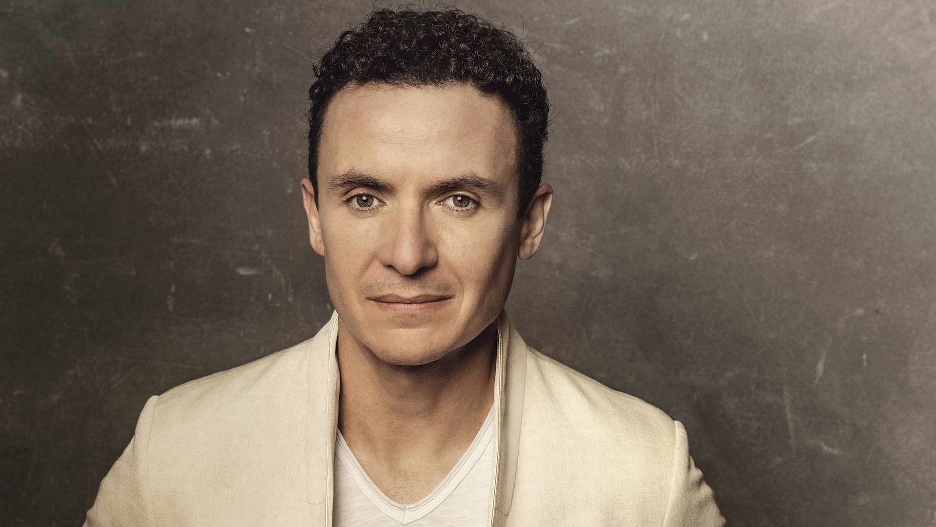 Fonseca llevará “Celebración Mundial” al Doral AMP con música y fútbol como protagonistas