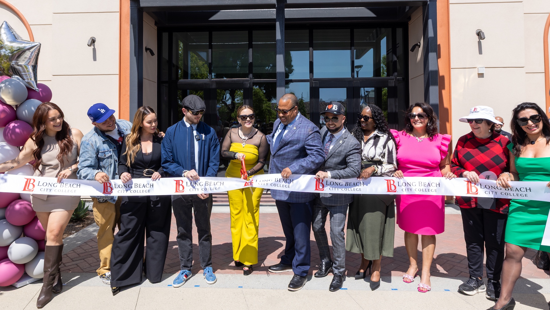 Long Beach City College celebra la inauguración del Jenni Rivera Performing Arts Center